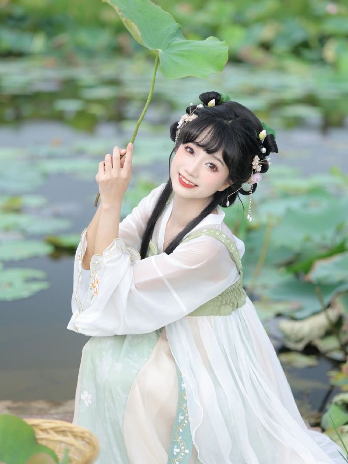 惊喜爱术曲 我会尽力为您提供灵感