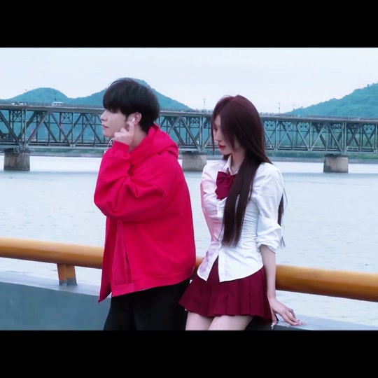 久久精品国产99国产精人妖 将小众题材搬上大众舞台