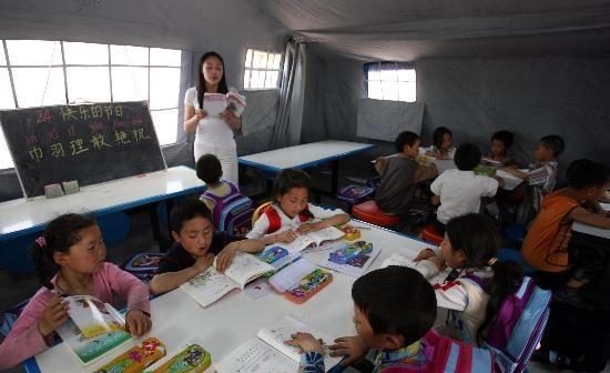 日本一卡二卡3卡四卡免费 卡卡四卡获取的免费套装里