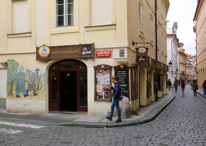 99在线精品国自产拍 成为文化传播的自产载体