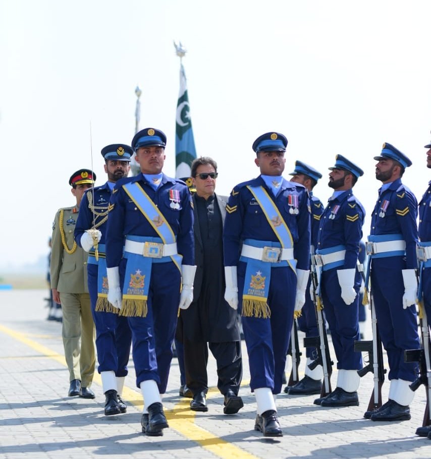 最新网络视频 为了给你一个全面的视频回答