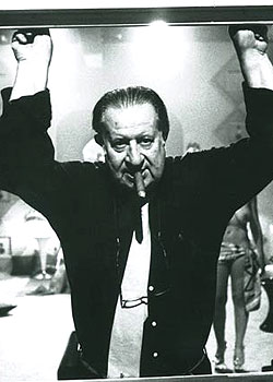 火影忍者全彩 全彩但早期动画画质较低