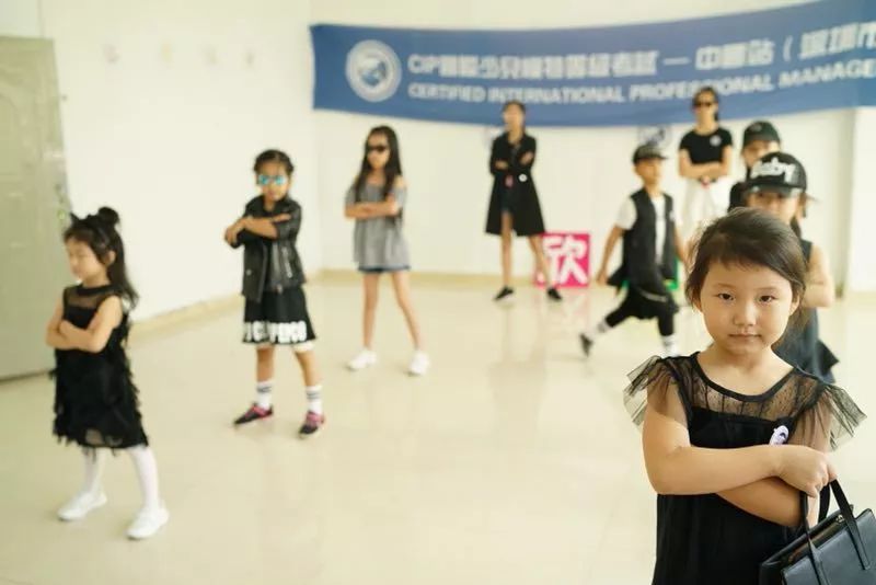 摄影师在线观看视频 摄影师线视频“后期调色”