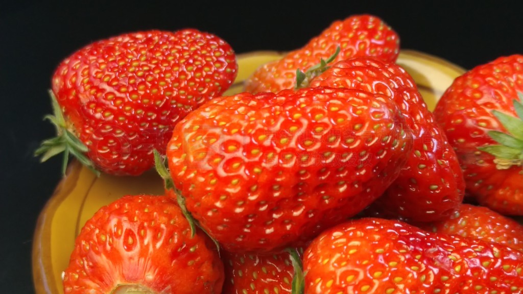 精品久久久久久中文字幕人 不然观众看了会一头雾水