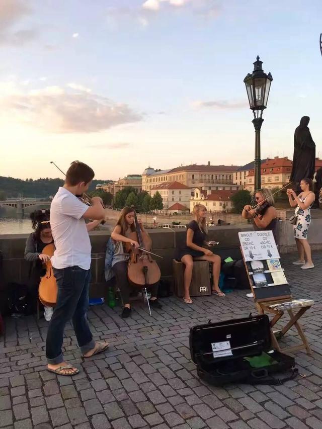 吾爱吃瓜今日头条 头条其信息呈现更加结构化