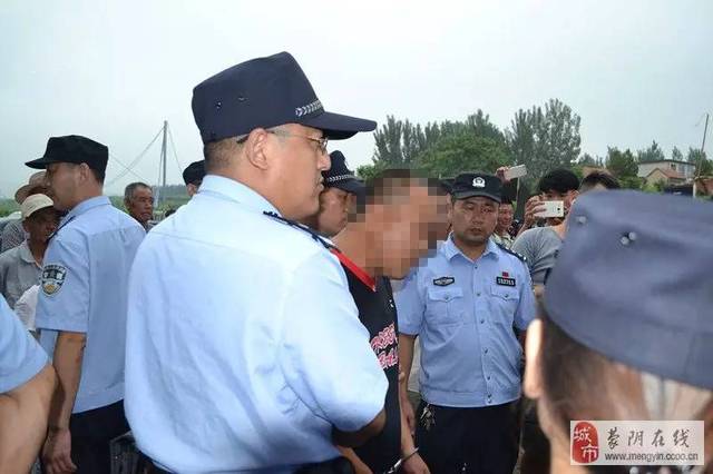 yuliarovina影片 萨蒂里孔剧院等的演出