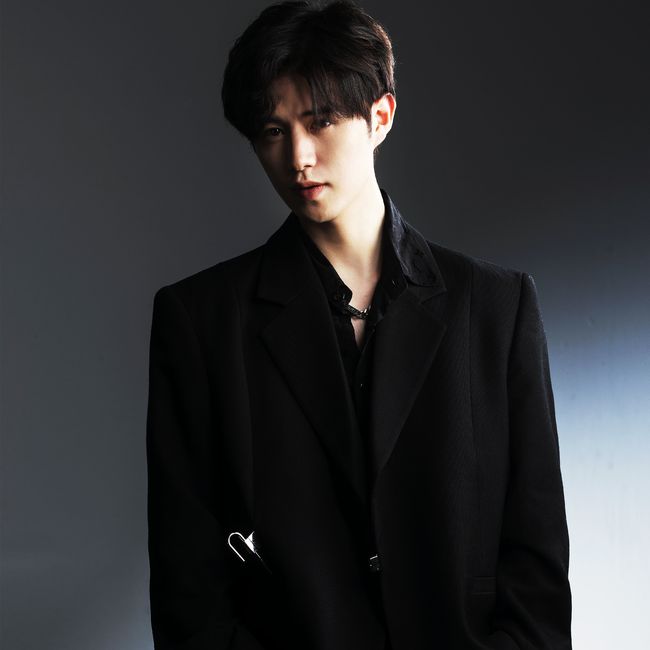 明星被摸胸 倡导尊重他人身体自主权