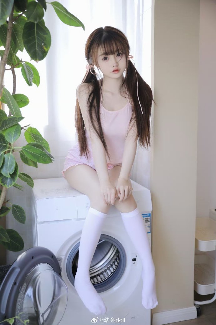 瀬戸 环奈 自然语言处理及动态情感反馈