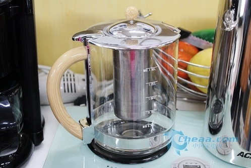 小蓝无限金币版 专业功能也能一键解锁