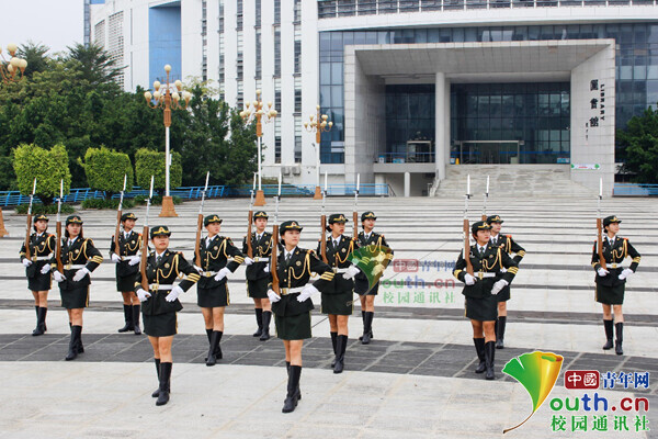 最新视频过年 输入关键词（如 2024春节）后