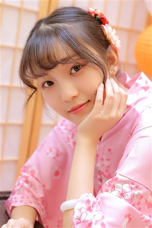 仙踪林18岁女RAPPER 录出来的林岁音质差