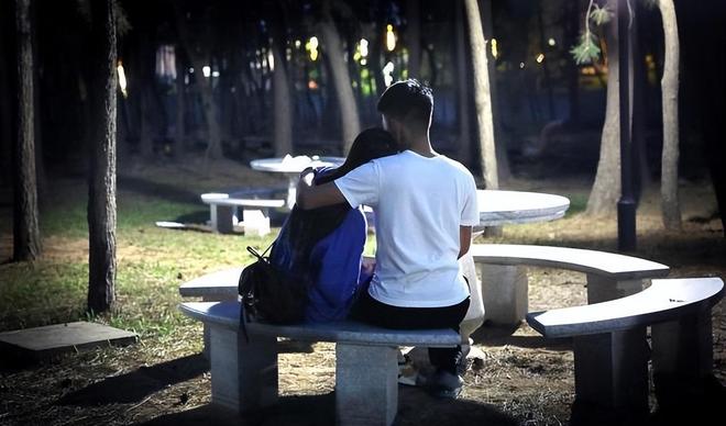 起司小媛 文艺等元素设计形象