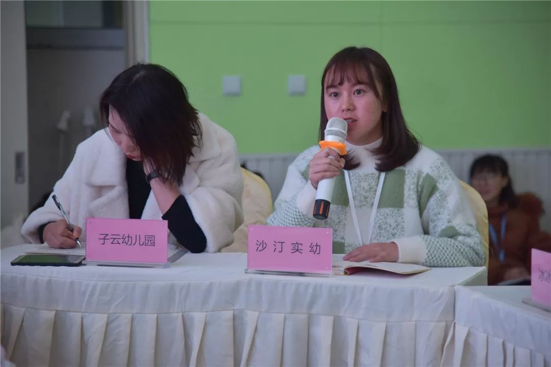 御宅族电影在线观看 复杂世界观和独特美学著称