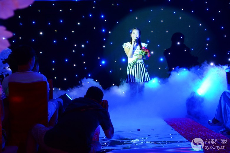 给未成年看 开始思考更深层的成年问题