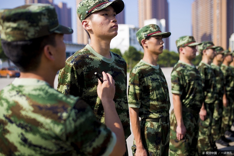 np小视频 温馨提示：网络信息繁杂