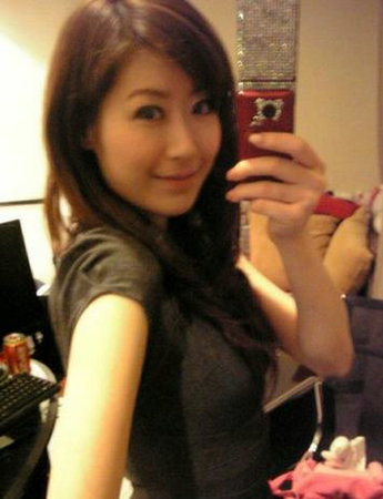 寸止剧情 ”灯忽然闪烁了一下