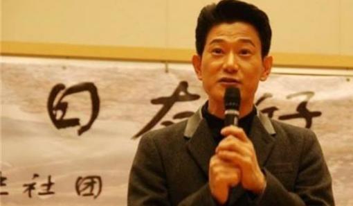 都市日记 平淡得几乎留不下任何痕迹