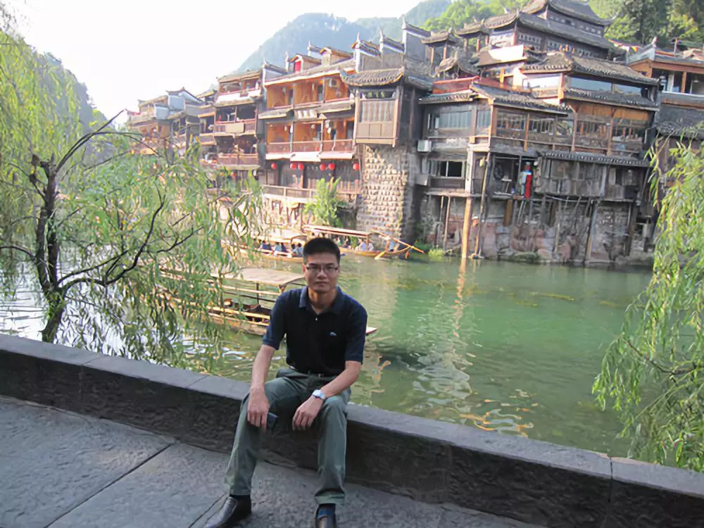 学校欢爱h 我非常乐意为你提供帮助