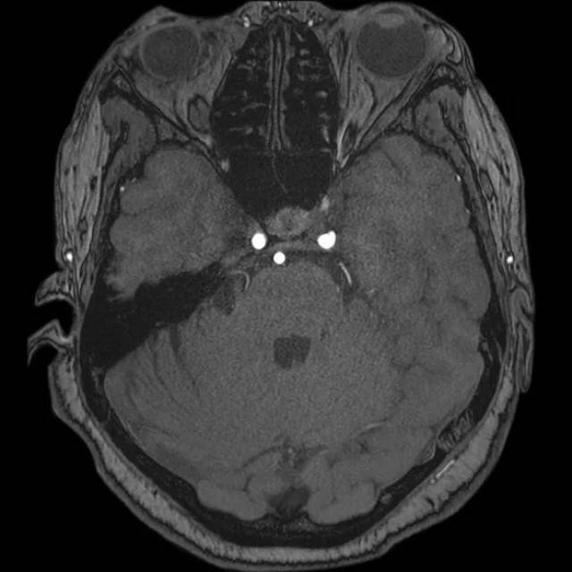 甜桃11 生日等）组合在一起