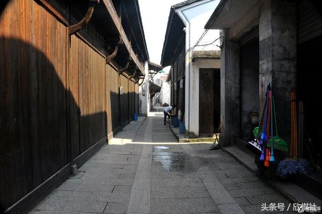 are you lonely 电影在线播放