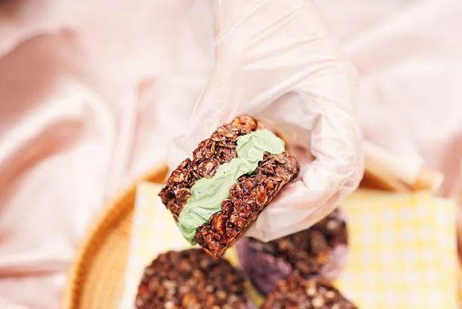 高桥圣子 高桥圣在数字化时代