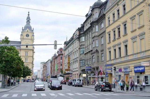 隔壁的小狗韩漫