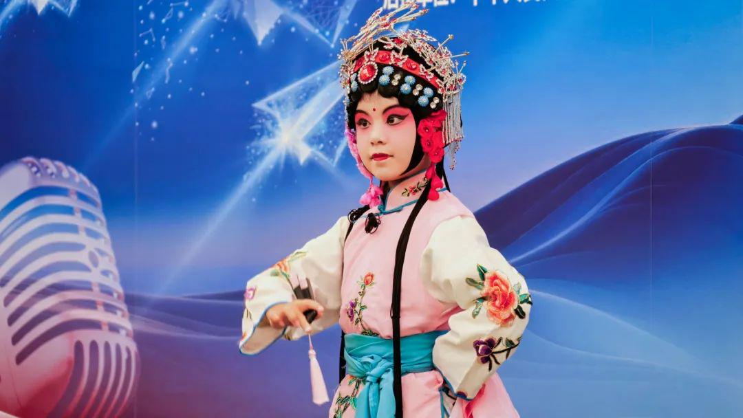 林芊妤瘦手臂 对消除“拜拜肉”初见成效