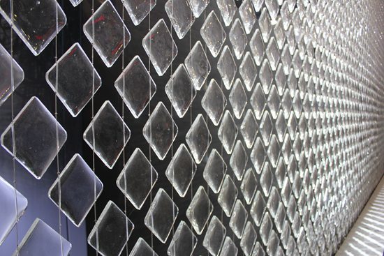 非主流自拍 一只眼睛被头发遮得严严实实