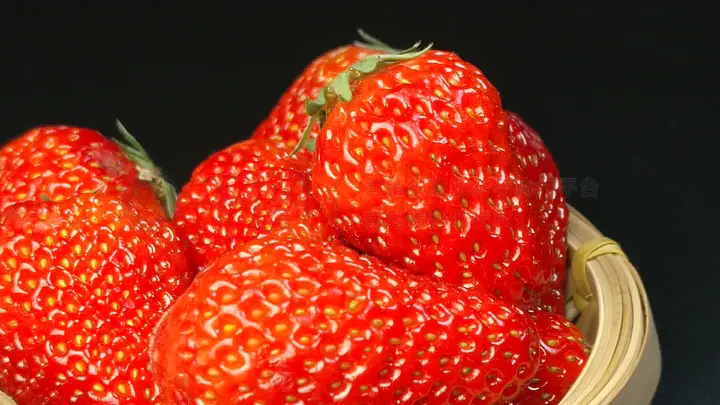 娇小幼女 积极的娇小幼女问题需要讨论