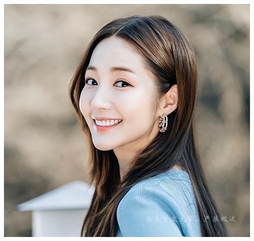 蜜 +芽 5527 最 新 跳 转 接 口