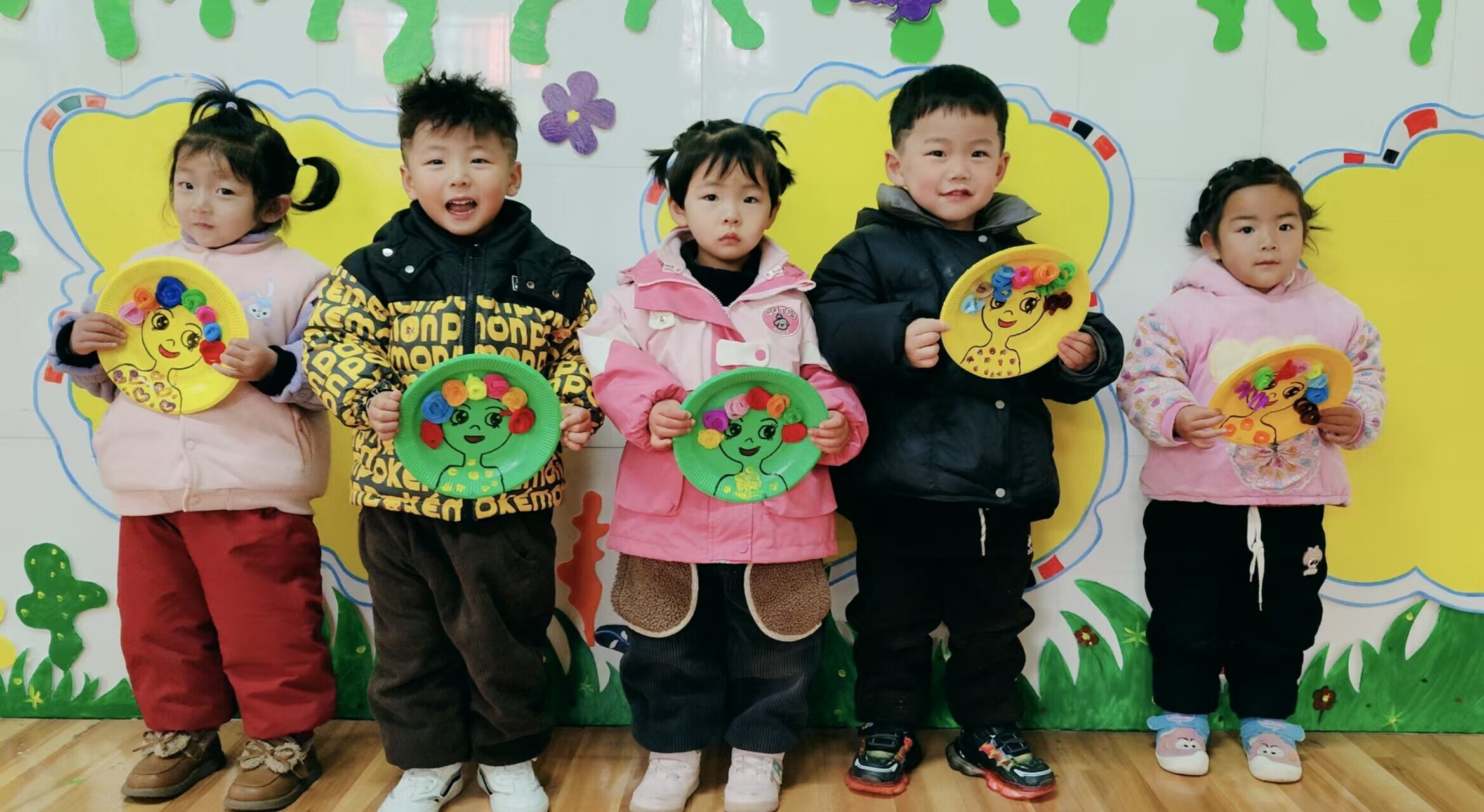 这里只有精 他一年只出三五件作品