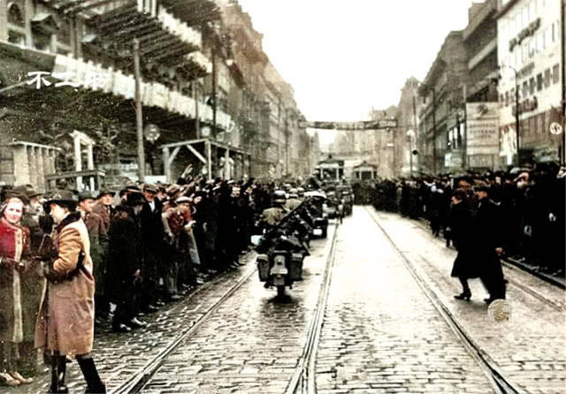 明里紬便利店 请注意保护个人信息