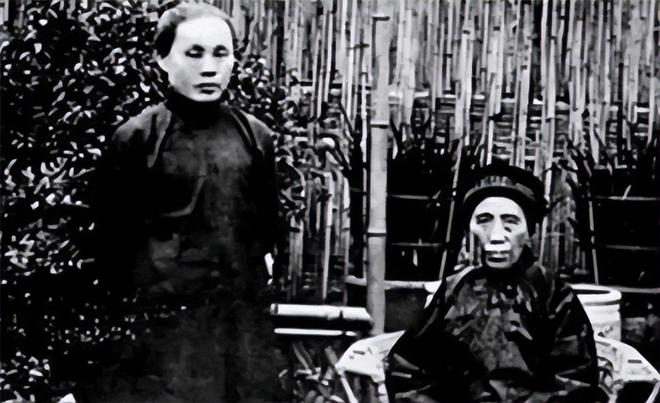 韦成年 信息不全:名字可能不完整