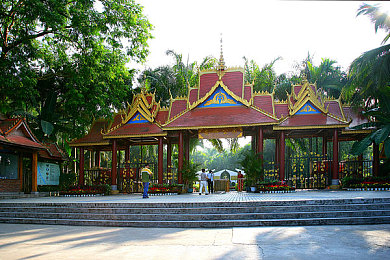 blued客服电话24小时人工服务热 工服服务流程较为规范