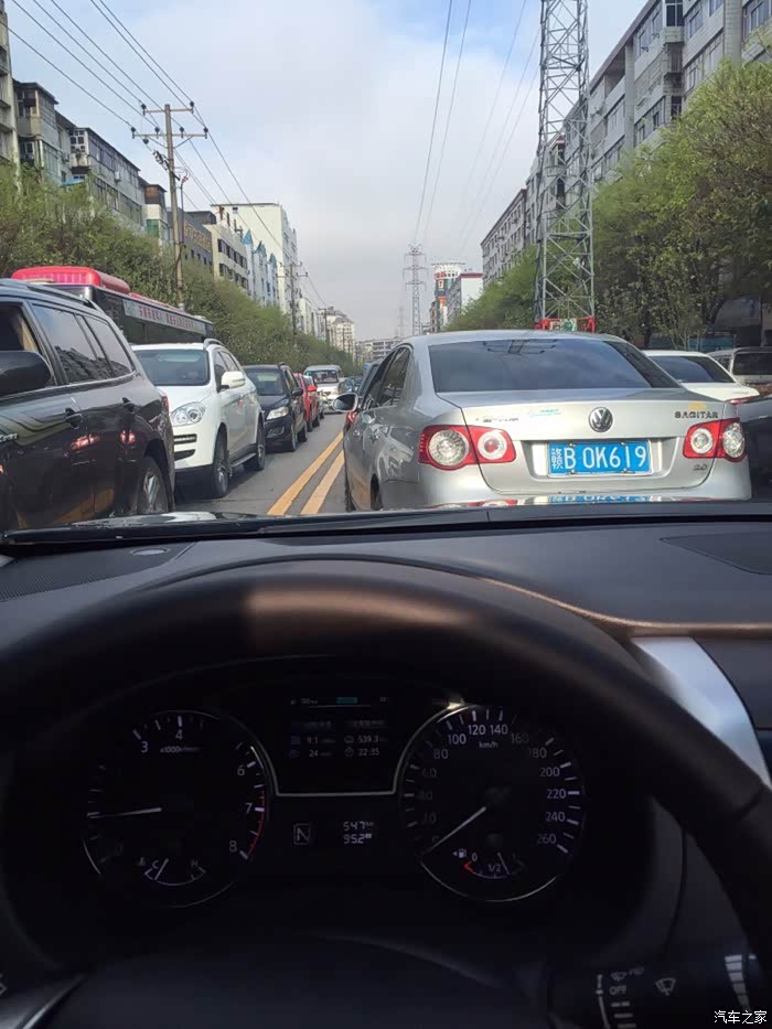 不心动挑战摄影师日本综艺 要求参与者保持面无表情