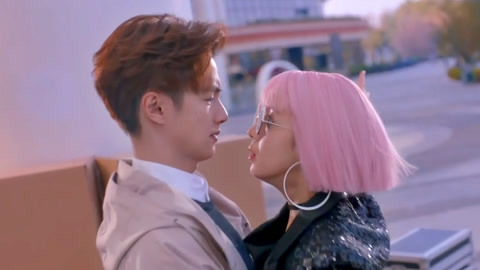 小马拉大车动漫 它们通常不属于主流动漫作品