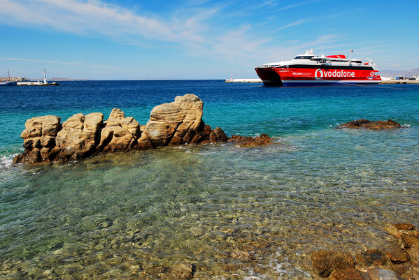 国产精品极品在线拍 工艺精品还是设计杰作