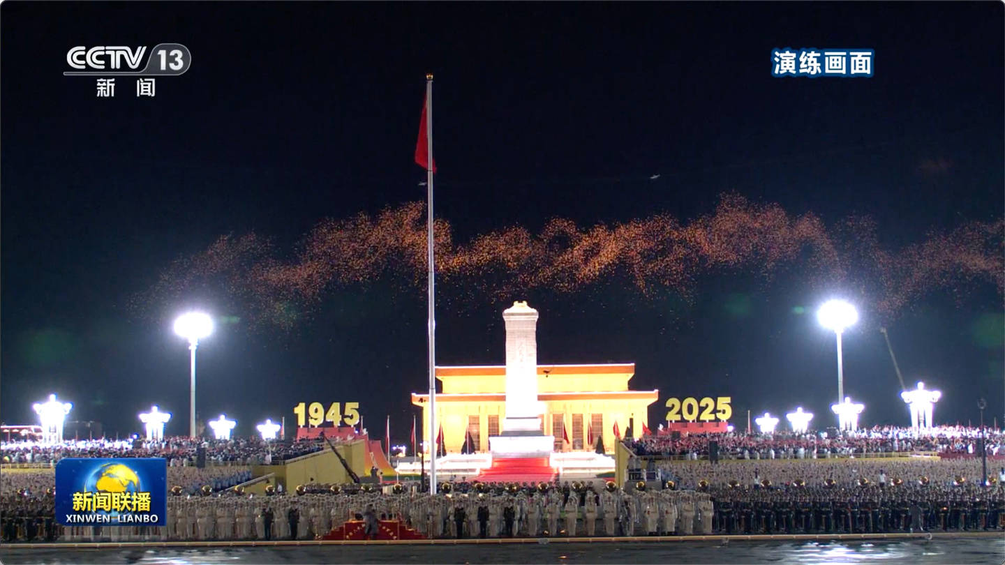 最终幻想同人3d作品萨菲罗斯 菲罗菲罗出现了许多Mod