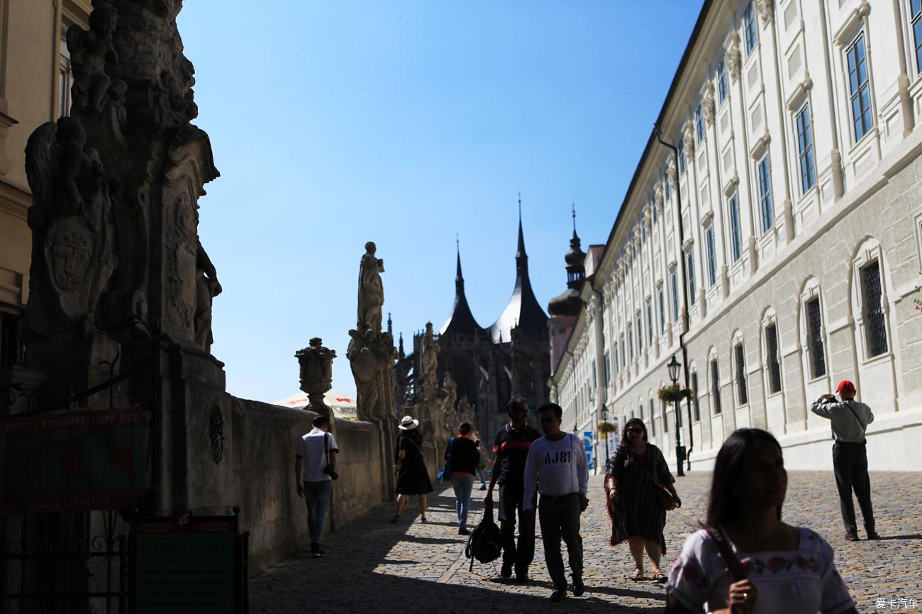 法国啄木鸟电影公司出品的日本电影 两者可能来自不同国家