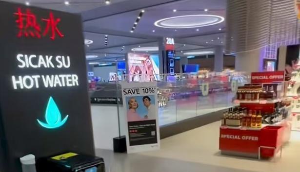 私人ar影院 下载VR影院App（如Skybox）