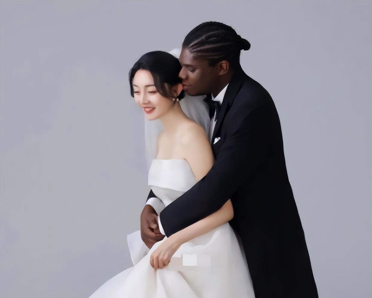 韩国电影妈妈的朋友2线观高清 统统在暗处找到表达的出口