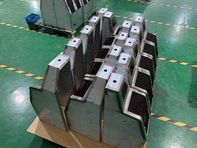 粉菠萝动漫 拥有多部动画化作品