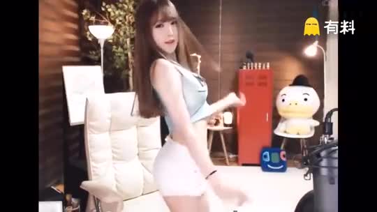 阴男乱女 听到两个男孩的阴男乱女对话