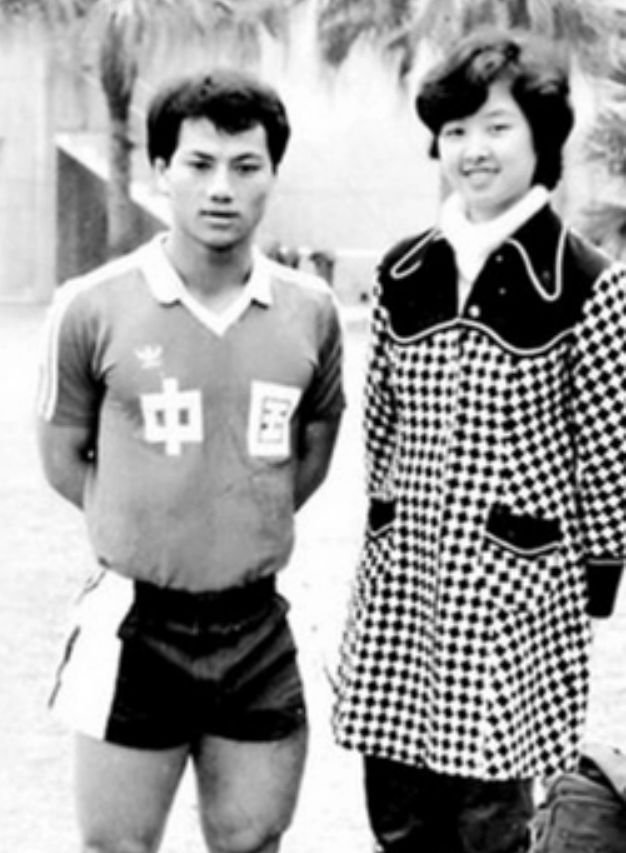 美女被搞小说 “林小姐?美女”记者提醒道