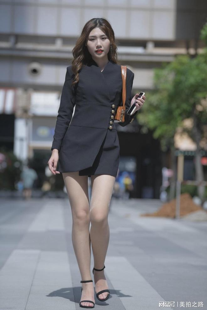 黑料 在线 信息过载且排版混乱