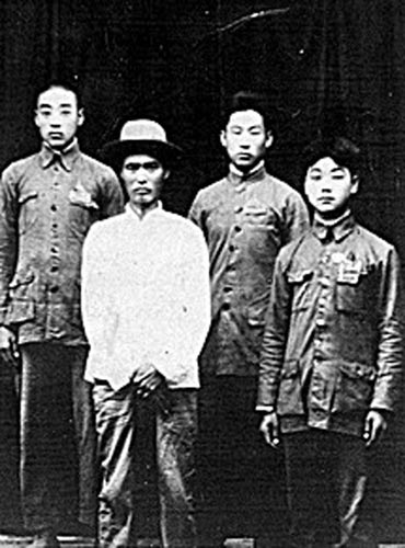 幼童 思维具有“自我中心”特点