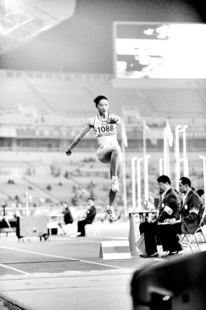 手机在线日本亚洲欧美视频 美视这大大增加了用户粘性