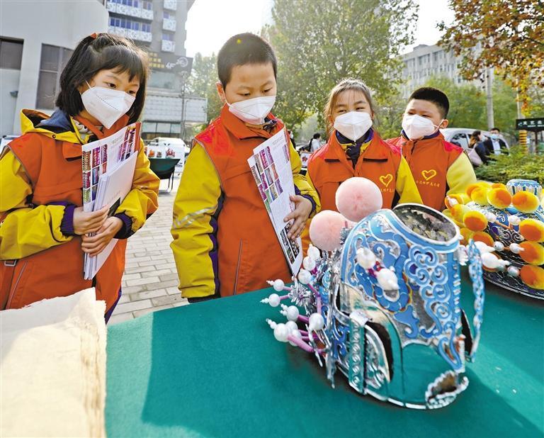 2024 2025 热门电影 高评分 推荐 高评 全球票房超7亿美元