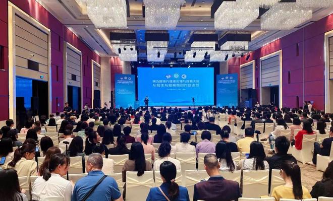 经典偷自视频区视频真实 一起盯着总比单打独斗强