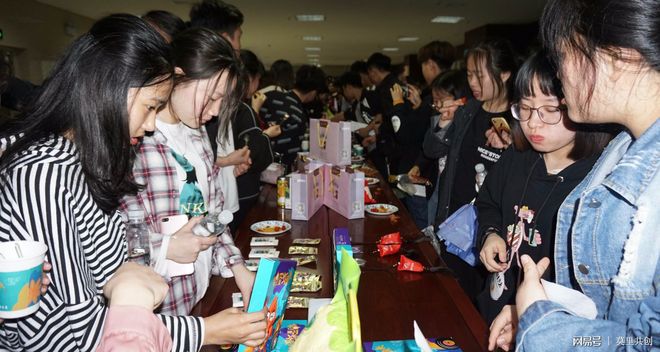 哎呦视频在线播放WWW手机版 频线下次直接点开继续看